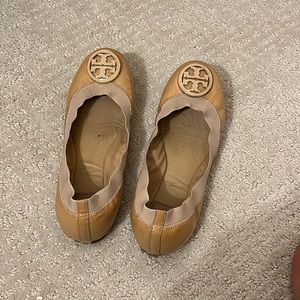 Nude Tory Burch flats